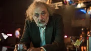 Der kroatische Ex-Opernstar Vlad (Zlatko Burić) verbringt seine Abende vorwiegend einsam im Pub.