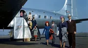 Als Fliegen noch Luxus war: "Terra X History" erzählt die Geschichte vom Passagierflug - vom exklusiven Flieger zum Billigflug. Als Fliegen noch Luxus war: "Terra X History" erzählt die Geschichte vom Passagierflug - vom exklusiven Flieger zum Billigflug.