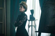 Evelyne Brochu (Meg Steinheil) Evelyne Brochu (Meg Steinheil)