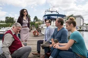 Teambesprechung (v.li.): Schröeter (Veit St&uuml;bner), Dr. Zobel (Proschat Madani), Lars (Ingo Naujoks), Finn (Sven Martinek) und Nina Weiss (Julia Schäfle).