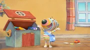 Heute hat Dylan eine Umhängetasche aus seiner Spielkiste gekramt, denn heute möchte er Postbote sein. Heute hat Dylan eine Umhängetasche aus seiner Spielkiste gekramt, denn heute möchte er Postbote sein.