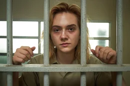Die Zeit von Realitys (Emilia Jones) Gef&auml;ngnisaufenthalt gleicht einem H&ouml;llentrip.