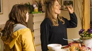 Valerie (Amber Bongard, l.) und Anja (Nora Boeckler) Valerie (Amber Bongard, l.) und Anja (Nora Boeckler)