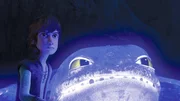 "Dragons - Die Wächter von Berk", "Orendels Feuer." Alle zehn Jahre erstrahlt über Berk 'Orendels Feuer'. Die Wikinger können das Naturschauspiel aber nicht wirklich genießen, denn mit ihm sucht ein schrecklicher Drache das Dorf heim. Besonders Astrid ist schlecht auf das wilde Tier zu sprechen. Mehrfach hat ihr Onkel das Dorf von ihm zu befreien versucht, ist jedoch immer gescheitert. Nun sieht Astrid ihre Chance gekommen, die Familienehre wieder herzustellen. Auf der Suche nach dem Übeltäter finden die Freunde jedoch Überraschendes heraus. "Dragons - Die Wächter von Berk", "Orendels Feuer." Alle zehn Jahre erstrahlt über Berk 'Orendels Feuer'. Die Wikinger können das Naturschauspiel aber nicht wirklich genießen, denn mit ihm sucht ein schrecklicher Drache das Dorf heim. Besonders Astrid ist schlecht auf das wilde Tier zu sprechen. Mehrfach hat ihr Onkel das Dorf von ihm zu befreien versucht, ist jedoch immer gescheitert. Nun sieht Astrid ihre Chance gekommen, die Familienehre wieder herzustellen. Auf der Suche nach dem Übeltäter finden die Freunde jedoch Überraschendes heraus.