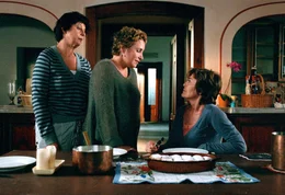 Mona Seefried (Steffi Krieg), Katerina Jacob (Carola Bleibtreu), Thekla Carola Wied (Maria Lieblich)