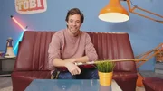 Checker Tobi in der Homebase beim Show-Check. Checker Tobi in der Homebase beim Show-Check.