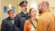 (v.li.): Thomas Mraz (Hugo), Patrick Seletzky (Gruppeninspektor), Ursula Strauss (Michelle Sendracek), Anton Noori (Benno Neuner). (v.li.): Thomas Mraz (Hugo), Patrick Seletzky (Gruppeninspektor), Ursula Strauss (Michelle Sendracek), Anton Noori (Benno Neuner).