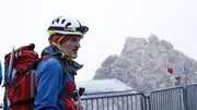 Bergretter Sebastian Buchwieser von der Bergwacht Grainau bei einem Einsatz auf der Zugspitze. Bergretter Sebastian Buchwieser von der Bergwacht Grainau bei einem Einsatz auf der Zugspitze.