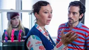 "Wischen ist Macht", "Fantasie ist Fantasie." "Dreck.Weg.Sendracek" goes Virtual Reality. Michelle und ihr Team werden zu einer Start-Up-Firma gerufen, die die erotischen Wünsche von Frauen in virtuelle Realität umwandelt. Gleich zu Beginn aber kracht Michelle mit Firmenchefin Xenia zusammen, die der Putzfirma unsauberes Arbeiten unterstellt. Noch dazu muss gerade diesmal alles tiptop sauber sein, es hat sich nämlich ein Investor angekündigt. Fernando möchte der Firma gleich ein PR-Konzept aufdrängen, während Mira sich wiederum einem der hübschen Mitarbeiter aufdrängt. Dann taucht der mysteriöse Investor auf und Michelle fällt die Kinnlade runter. Im Bild (v.li.): Lilian Jane Gartner (Zoe), Ursula Strauss (Michelle Sendracek), Stefano Bernardin (Fernando). "Wischen ist Macht", "Fantasie ist Fantasie." "Dreck.Weg.Sendracek" goes Virtual Reality. Michelle und ihr Team werden zu einer Start-Up-Firma gerufen, die die erotischen Wünsche von Frauen in virtuelle Realität umwandelt. Gleich zu Beginn aber kracht Michelle mit Firmenchefin Xenia zusammen, die der Putzfirma unsauberes Arbeiten unterstellt. Noch dazu muss gerade diesmal alles tiptop sauber sein, es hat sich nämlich ein Investor angekündigt. Fernando möchte der Firma gleich ein PR-Konzept aufdrängen, während Mira sich wiederum einem der hübschen Mitarbeiter aufdrängt. Dann taucht der mysteriöse Investor auf und Michelle fällt die Kinnlade runter. Im Bild (v.li.): Lilian Jane Gartner (Zoe), Ursula Strauss (Michelle Sendracek), Stefano Bernardin (Fernando).