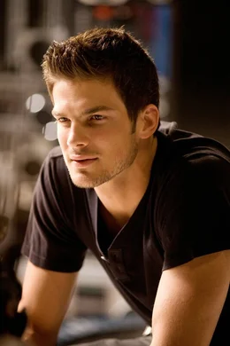 Steht kurz vor dem World Jam-Wettbewerb, einem Tanzwettstreit, bei dem die besten Tanzcrews der Welt gegeneinander antreten: Streetdancer Luke (Rick Malambri) ...