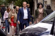 Mike Reus (Jos Zwolsmann), Carina de Vroome (Laila). Mike Reus (Jos Zwolsmann), Carina de Vroome (Laila).