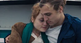 Auf den ersten Blick sind Leyla (Mala Emde) und Tristan (Jonas Dassler) ein gl&uuml;ckliches Paar. Als sie auf eine geheimnisvolle Insel reisen, beginnt ein Spiel der Identit&auml;ten, das alles ver&auml;ndert - ihre Wahrnehmung, ihre Sexualit&auml;t, ihr gesamtes "Ich". Key Visual.