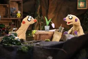 Jan und Henry wurde die Gie&szlig;kanne gestohlen.