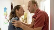 Maria Ana Moreno (Sabine Timoteo) und Peter Simon (Christian Schiesser). Maria Ana Moreno (Sabine Timoteo) und Peter Simon (Christian Schiesser).