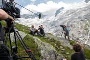 v.li.: Gespräch Hermann Maier und Willi Seifert auf der Greizerhütte. v.li.: Gespräch Hermann Maier und Willi Seifert auf der Greizerhütte.