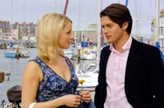 Gregory (Bruno Bruni Jr.) freut sich, dass er Elisabeth (Diana Staehly) getroffen hat und versucht ihr in beruflichen Dingen behilflich zu sein.