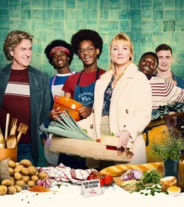 Lorenzo (Fran&ccedil;ois Cluzet, l.), Alpha (Alpha Barry), Mamadou (Amadou Bah), Cathy Marie (Audrey Lamy), Gusgus (Yannick Kalombo), Irakli (Irakli Maisaia).