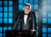 Bankier von altem Schrot und Korn: Christian Kohlund als Leopold Weyer.