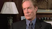 Everett Clay (Richard Chamberlain).