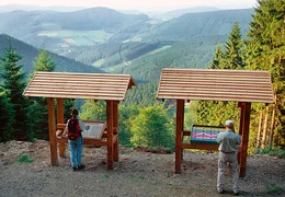 WDR Fernsehen DIE BELIEBTESTEN WANDERWEGE IN NORDRHEIN-WESTFALEN, "Hitlisten des Westens", am Samstag (07.07.12) um 13:35 Uhr. Wunderbare Ausblicke und sch&ouml;ne Wanderwege entlang des Rothaarsteigs. Auf welchen Platz w&auml;hlen die Zuschauern in NRW den Rothaarsteig?