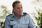 Nimmt die Zeugenaussage auf: Lise Baastrup als Nadia Nimmt die Zeugenaussage auf: Lise Baastrup als Nadia