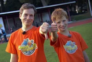 Kann es Johannes? – Johannes und Trainer Julian freuen sich auf 48 Stunden Ultimate Frisbee. Kann es Johannes? – Johannes und Trainer Julian freuen sich auf 48 Stunden Ultimate Frisbee.