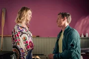 Ein Alter Flirt sorgt f&uuml;r Eifersucht: Teresa Rizos als Jana Schmidtke, Patrick Kalupa als Dr. Neiss