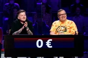 Rateteam-Kapit&auml;n Elton (r.)  und der Rapper Nico Suave (l.) bilden ein Rateteam.
