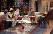 Die Vorbereitungen für den großen Star Wars-Tag sind im vollen Gange: Howard (Simon Helberg, l.), Sheldon (Jim Parsons, M.), Leonard (Johnny Galecki, 2.v.r.), Penny (Kaley Cuoco, r.) und Raj (Kunal Nayyar, 2.v.l.) ... Die Vorbereitungen für den großen Star Wars-Tag sind im vollen Gange: Howard (Simon Helberg, l.), Sheldon (Jim Parsons, M.), Leonard (Johnny Galecki, 2.v.r.), Penny (Kaley Cuoco, r.) und Raj (Kunal Nayyar, 2.v.l.) ...