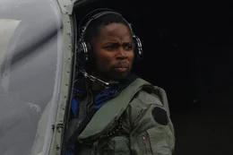 Hubschrauberpilot Flynn (Harold Perrineau) geh&ouml;rt zu einem Team, dass nach dem erfolgreichen Kampf gegen das Rage-Virus f&uuml;r den Wiederaufbau Londons sorgen soll.