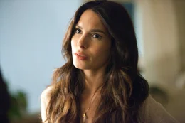 Analisa (Nadine Velazquez)