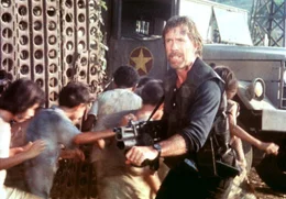 Bei Braddock (Chuck Norris): immer im Einsatz!