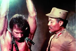 James Braddock (Chuck Norris, l.)