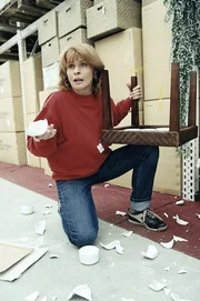 Bringen Gerdi (Senta Berger) die Scherben Glück? Bringen Gerdi (Senta Berger) die Scherben Glück?