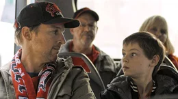 Die Wochenendrebellen Mirco (Florian David Fitz, li.) und Jason (Cecilio Andresen, re.) on Tour.