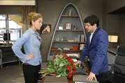 Die Aussage von Olivia, dass Luca (Manuel Cortez, r.) ihretwegen nicht heiraten wollte, stimmt Nina (Maria Wedig, l.) nachdenklich. Sie nimmt sich jedoch fest vor, sich ganz auf Jojo einzulassen und Luca zu vergessen ... Die Aussage von Olivia, dass Luca (Manuel Cortez, r.) ihretwegen nicht heiraten wollte, stimmt Nina (Maria Wedig, l.) nachdenklich. Sie nimmt sich jedoch fest vor, sich ganz auf Jojo einzulassen und Luca zu vergessen ...