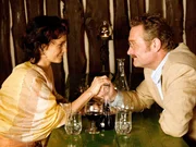 Neue Folgen: Der Winzerkönig "Die Eisheiligen". Im Bild: Katharina Stemberger (Andrea Plattner), Ferry Öllinger (Jakob Ressler). Neue Folgen: Der Winzerkönig "Die Eisheiligen". Im Bild: Katharina Stemberger (Andrea Plattner), Ferry Öllinger (Jakob Ressler).