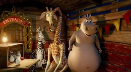 L - R: Die Pinguine, Marty das Zebra, Melman die Giraffe und Gloria das Nilpferd