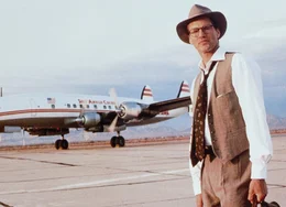 Walter Faber (Sam Shepard) Vor dem Abflug