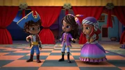 v.li.: Santiago Montes, Lorelai, Escarlata La Pirata