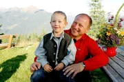 Harry Prünster mit Johannes. Harry Prünster mit Johannes.