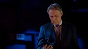 Gerner (Wolfgang Bahro) ist verwundert, als Vivian zu ihrem gro&szlig;en Aufgebot selbst nicht auftaucht.