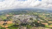 Festival der Superlative: Auf einer Fläche so groß wie 330 Fußballfelder entsteht einmal Mitten in schleswig-holsteinischen Provinz die Wacken City. Festival der Superlative: Auf einer Fläche so groß wie 330 Fußballfelder entsteht einmal Mitten in schleswig-holsteinischen Provinz die Wacken City.