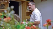 In Frankfurt hilft Notfallsanitäter Chris einer Floristin mit Atemnot In Frankfurt hilft Notfallsanitäter Chris einer Floristin mit Atemnot
