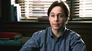 Jason Mayberry (Chad Lowe) behauptet, von der ermordeten Frau sexuell belästigt worden zu sein. Jason Mayberry (Chad Lowe) behauptet, von der ermordeten Frau sexuell belästigt worden zu sein.
