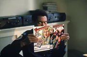 Ein weiterer Chaot unter den Rekruten ist Ger&auml;uscheimitator Larvell Jones (Michael Winslow). Er hat eine Leidenschaft f&uuml;r Comics.  +++ Die Verwendung des sendungsbezogenen Materials ist nur mit dem Hinweis und Verlinkung auf RTL+ gestattet. +++