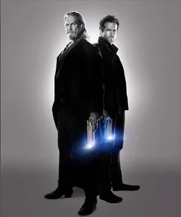 L-R: Roy Pulsipher (Jeff Bridges), Nick Walker (Ryan Reynolds).