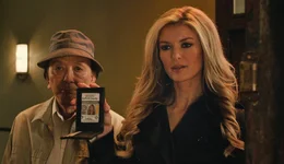 L-R: Nick's Avatar (James Hong) und Roy's Avatar (Marisa Miller)