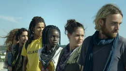 Sie k&auml;mpfen f&uuml;r die Umwelt und ihre eigene Zukunft. Von links: Julien (Rachid Yous), Arthur (Sylvain Le Gall), Adja (Tracy Gotoas), Oc&eacute;ane (Cl&eacute;mence Boisnard) und Antonio (Jules Pellissier).