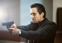 Detective Nick Curran (Michael Douglas, ein notorisch &uuml;belgelaunter Polizist, der seine besten Tage hinter sich hat, soll einen r&auml;tselhaften Mordfall aufkl&auml;ren.